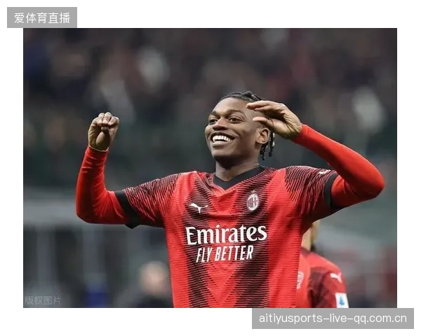 AC米兰耐心传控，莱奥突入禁区兜射得手